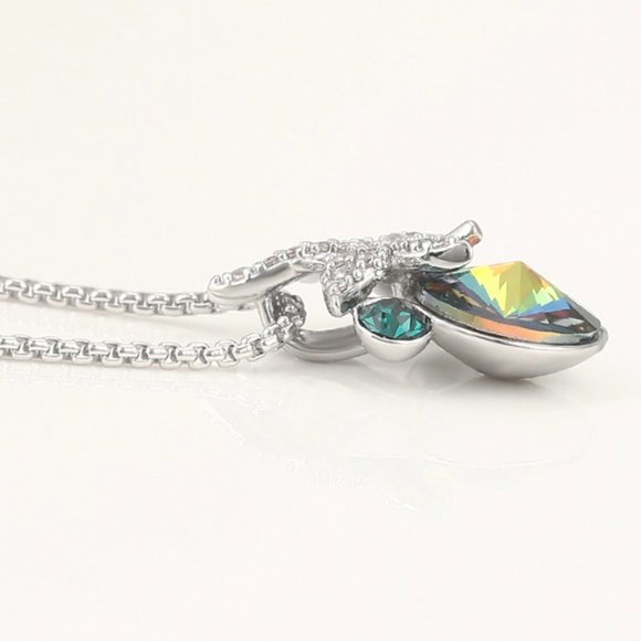 Gorgeous Swarovski Drop Necklace - Picture 5 of 10